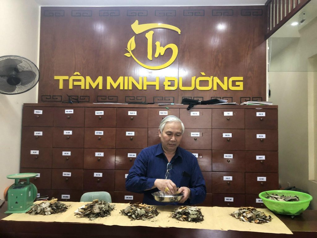 Thầy Bình Nam Dược