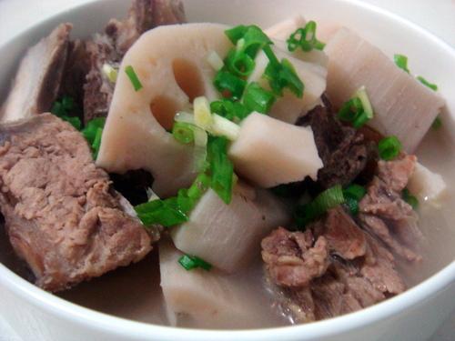 1 hap dan mon canh ham cu sen cho ba bau