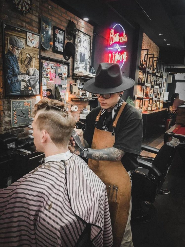 lịch cắt tóc tháng 11 năm 2025